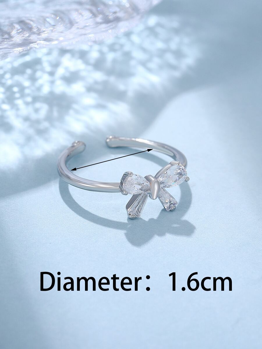 女性に最適な洗練された多目的なカッパーバウディテール形状のリング、インレー付き