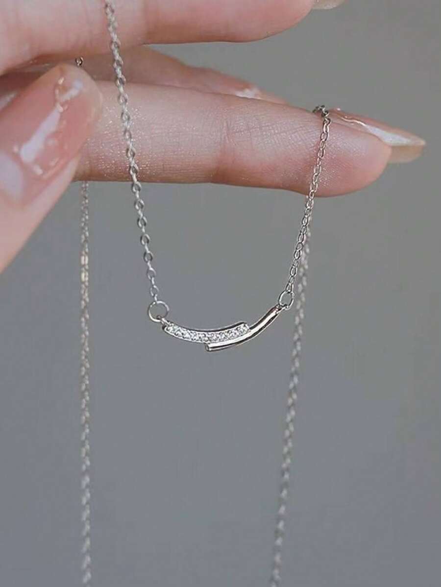 1個 ジルコニア スパークリング フェイスネックレス、ミニマリスト 軽量 贅沢 ファッショナブル 多用途ジュエリー、女性のパーティー、バンケット、デート、フェスティバル、ギフトに適しています