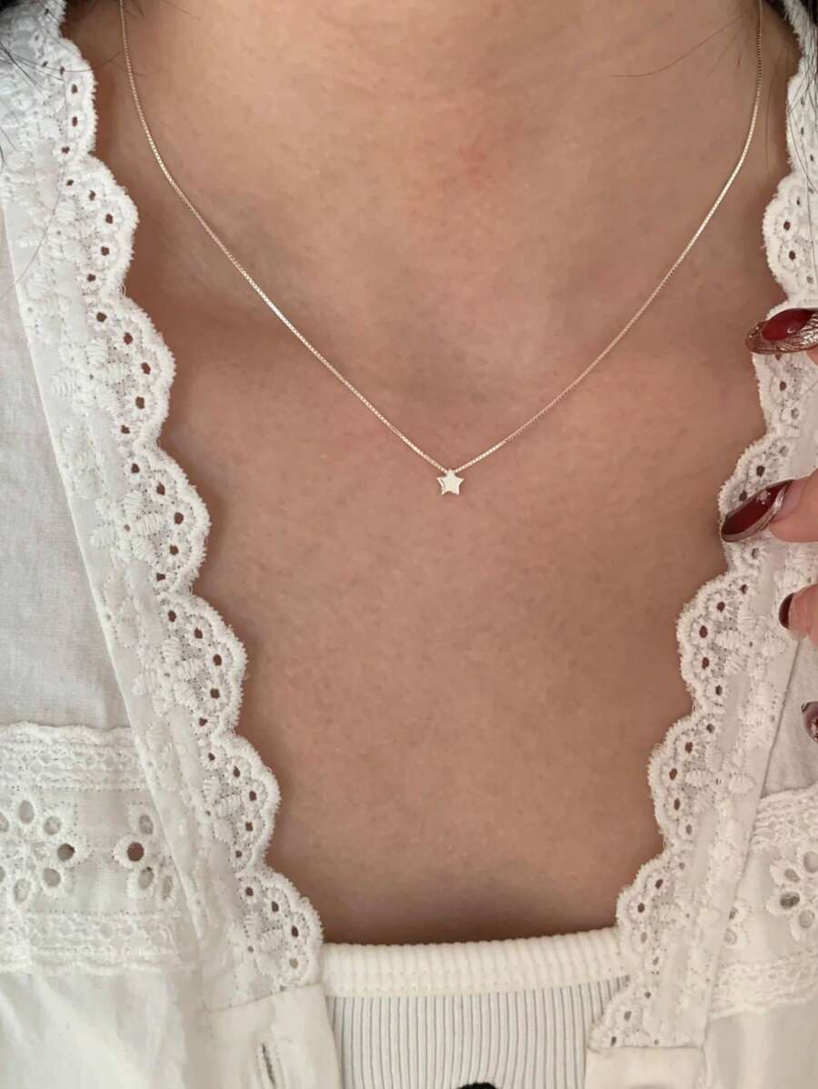 1個 ファッショナブル なペンタグラムペンダントネックレス、日常的に女性が着用するのに適しています