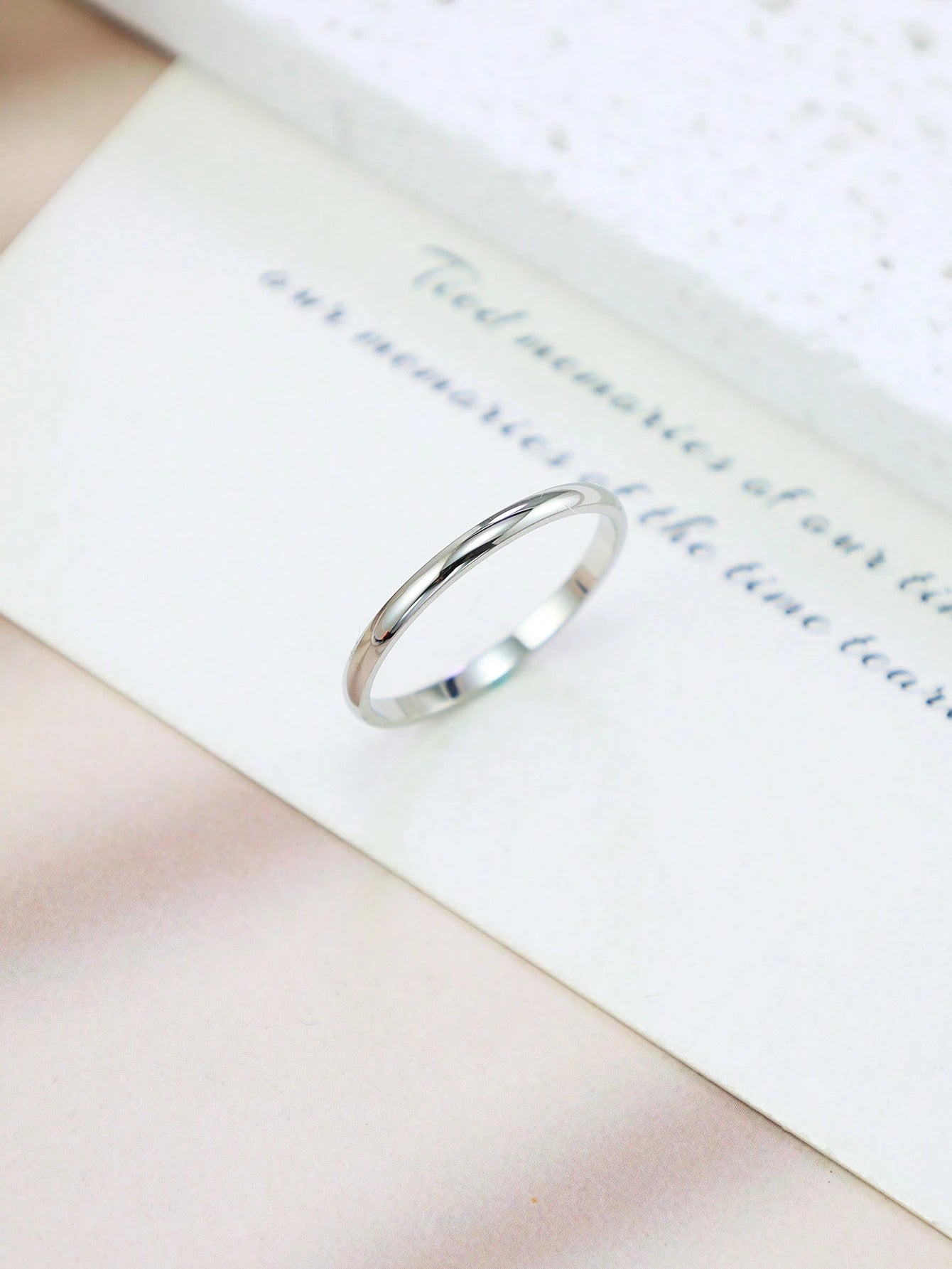 1個 ステンレススチール製 シンプル 幅2mm レディース リング、クラシックなカップル ウェディングバンド