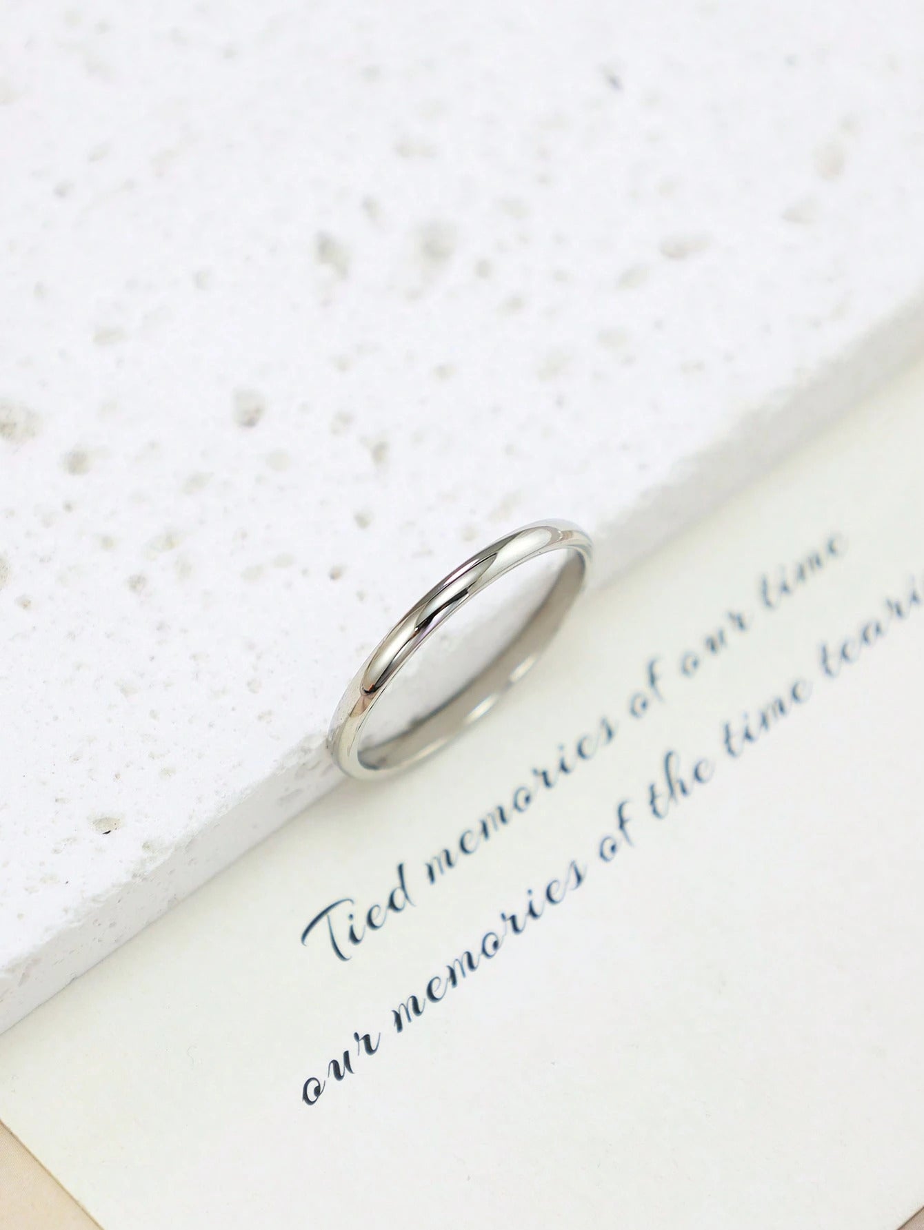 1個 ステンレススチール製 シンプル 幅2mm レディース リング、クラシックなカップル ウェディングバンド