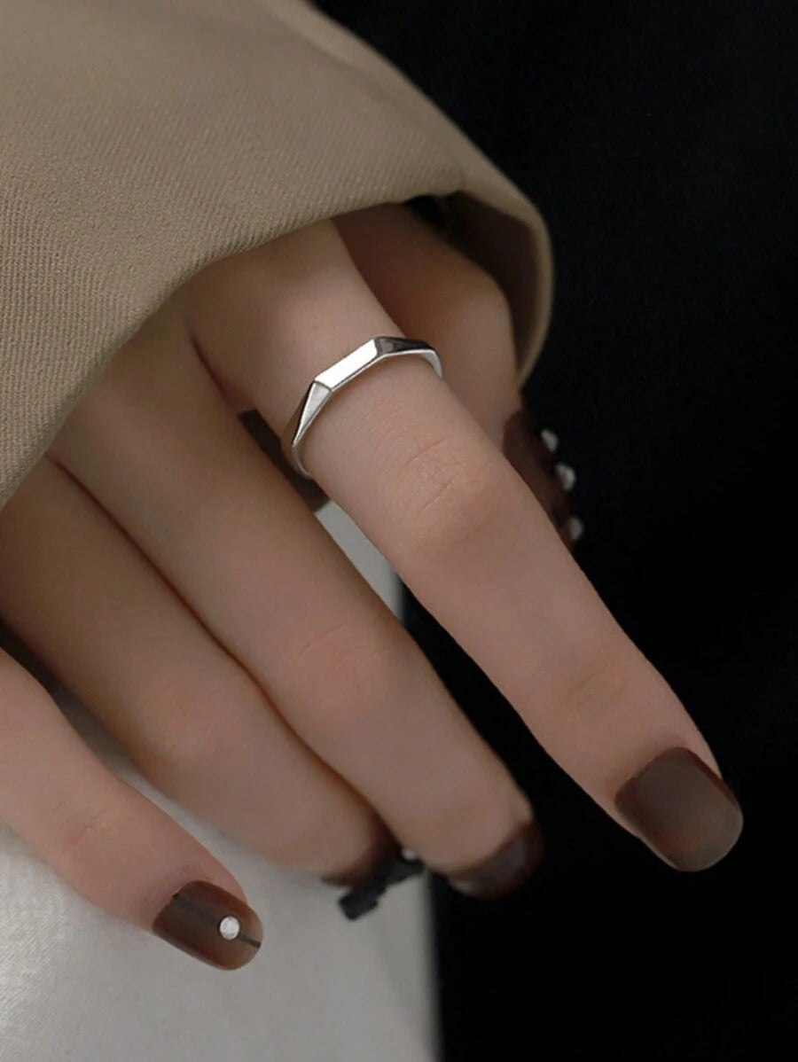 1個 プレーンバンドリング、ミニマリストでカジュアル、日常着用に適しています