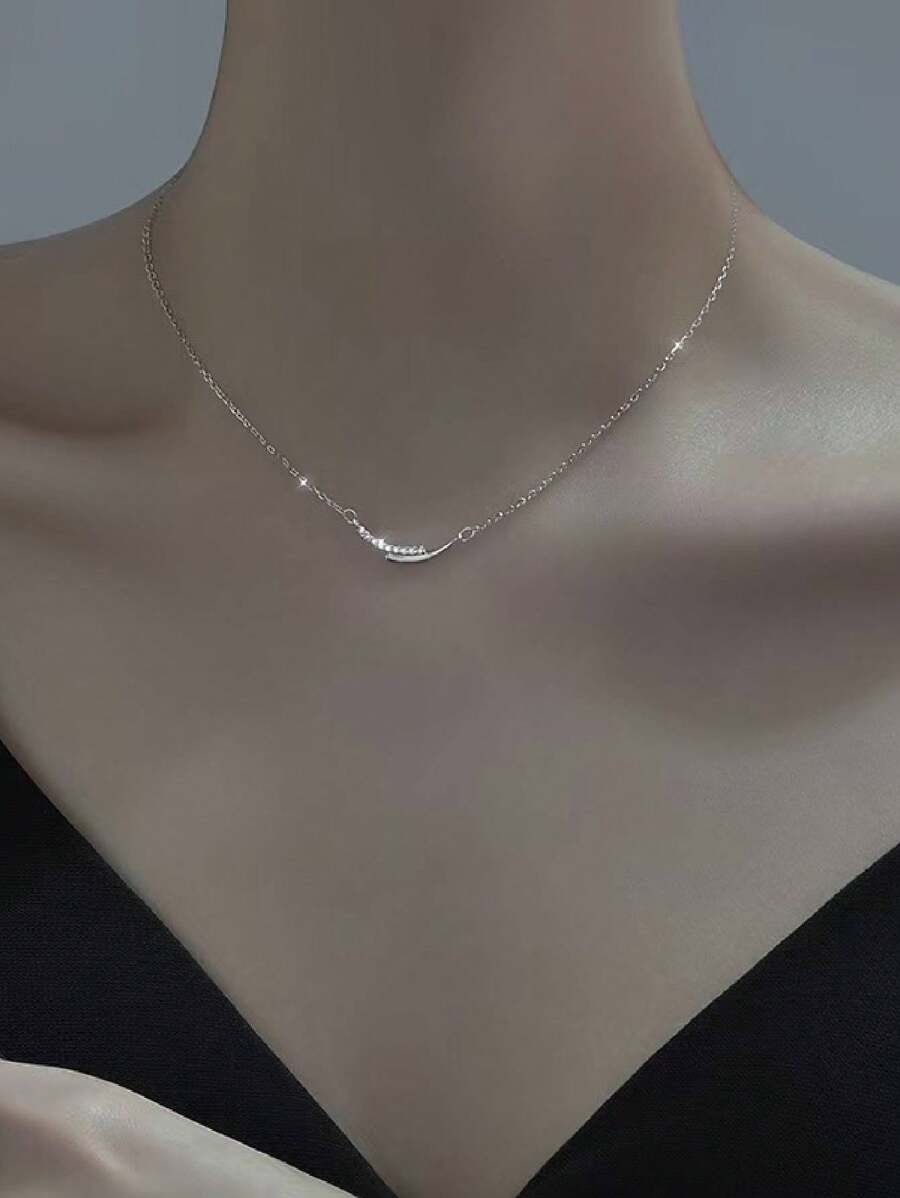 1個 ジルコニア スパークリング フェイスネックレス、ミニマリスト 軽量 贅沢 ファッショナブル 多用途ジュエリー、女性のパーティー、バンケット、デート、フェスティバル、ギフトに適しています