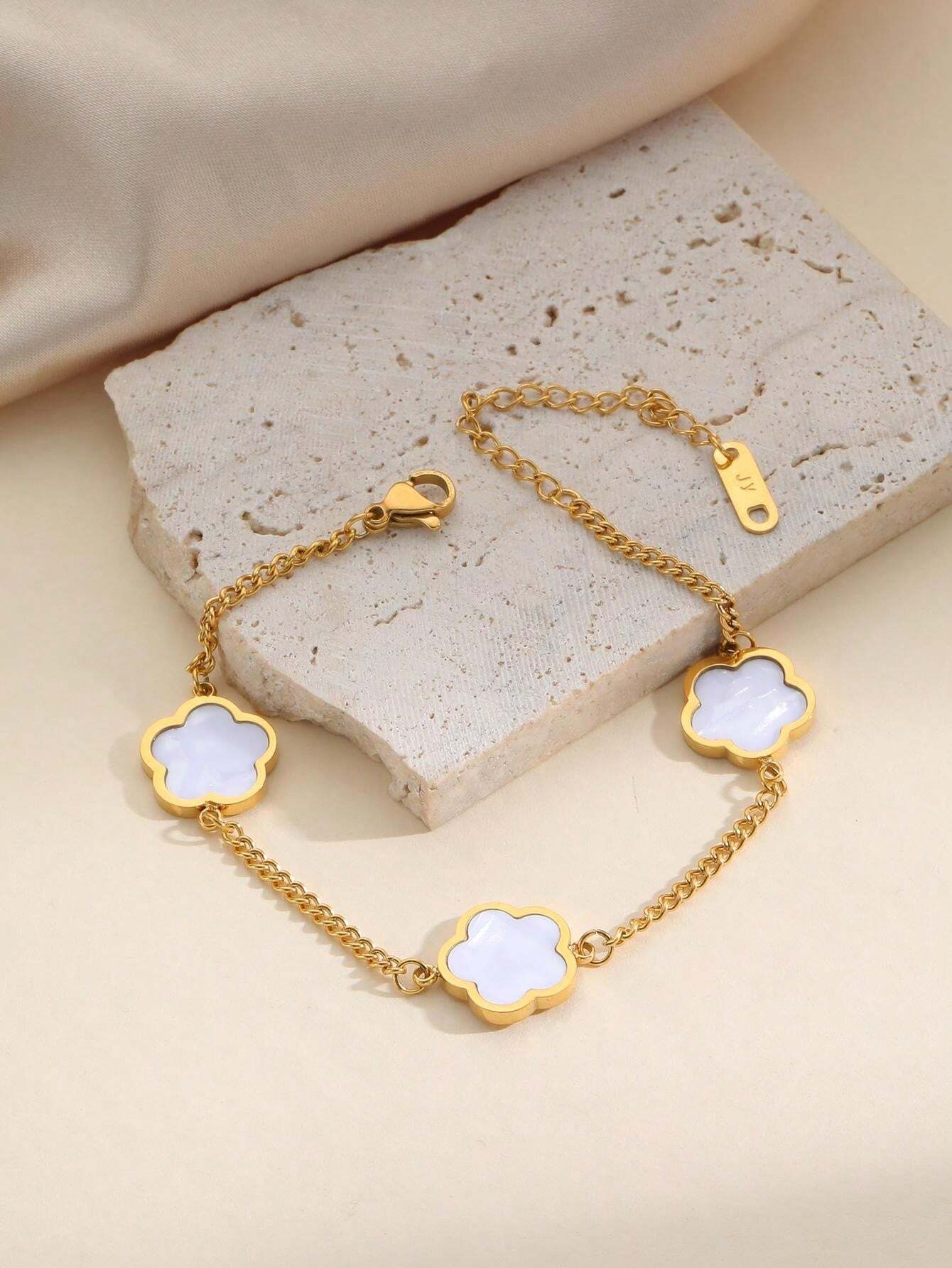 パーソナリティジュエリー ステンレススチールゴールドコーティング 5枚葉の花モチーフ ブレスレット 女性用 多色展開 光沢感あり おしゃれなデザイン フォーマルなシーンや普段でも活躍