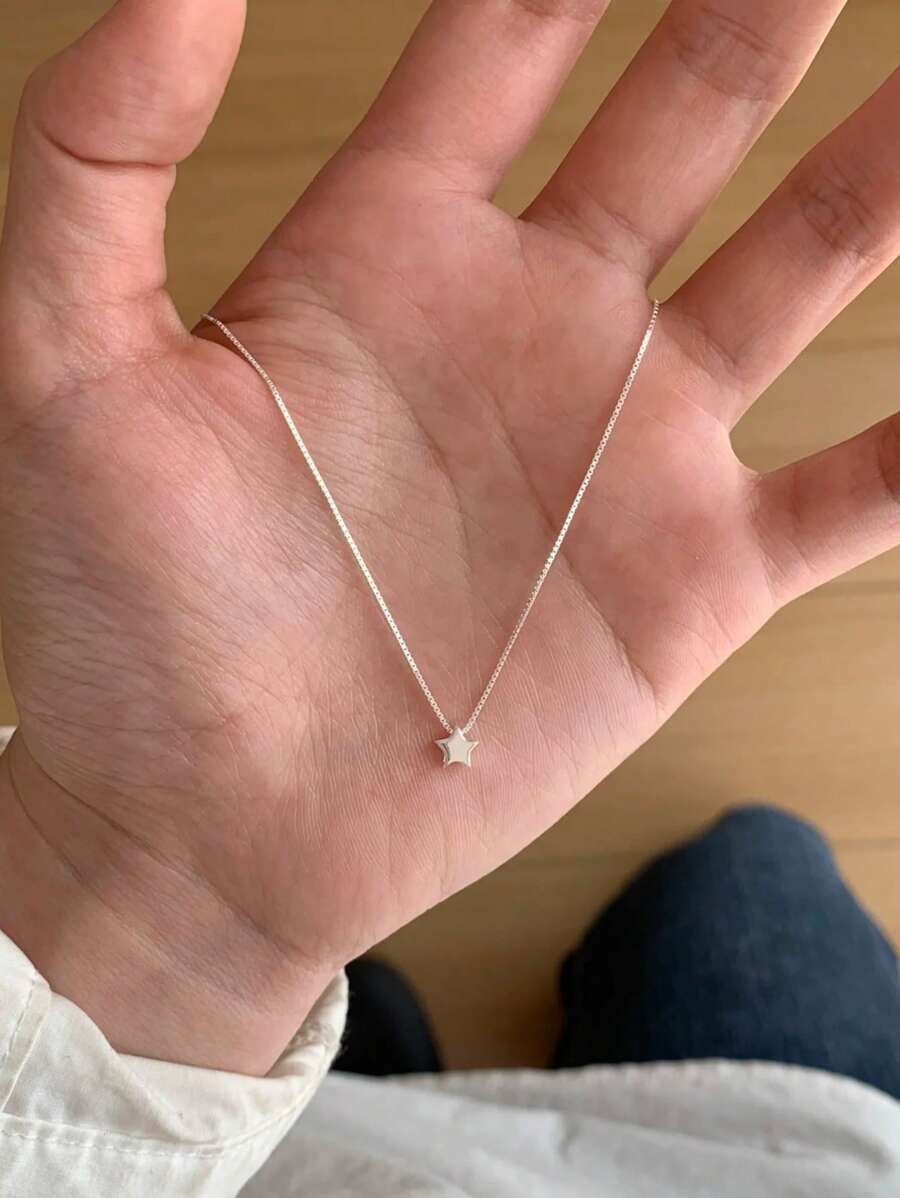 1個 ファッショナブル なペンタグラムペンダントネックレス、日常的に女性が着用するのに適しています